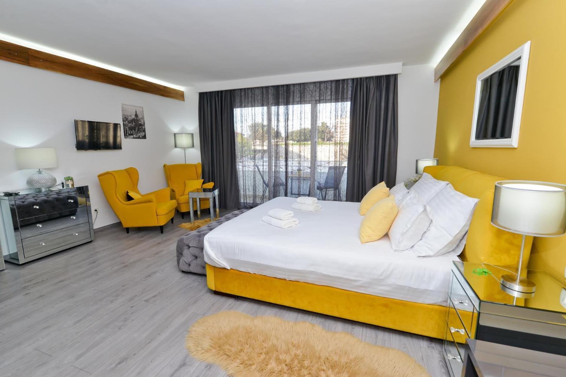 Piazza Rooms Задар Екстериор снимка
